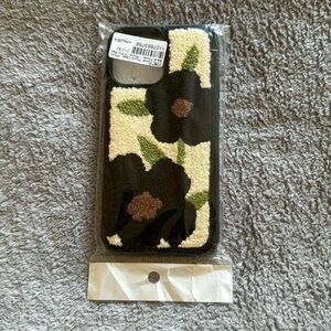 Fluffy Flower Phone Case